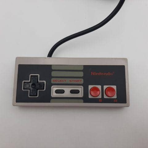 Nintendo NES 8-bit Basenhet (2:a sortering)