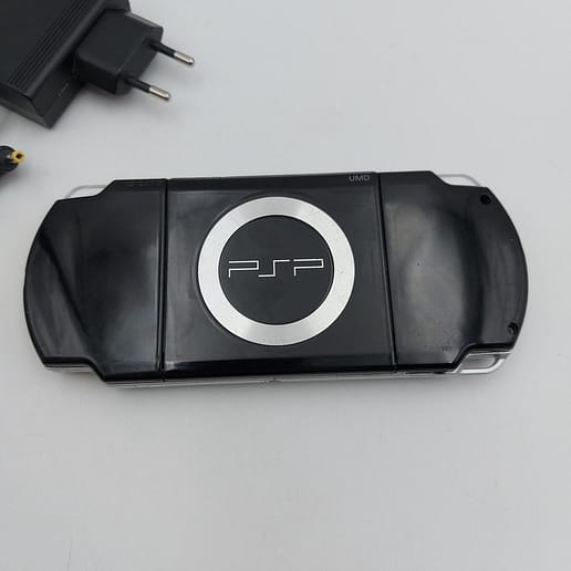 Sony PSP 2004 Konsol Black 2GB (Begagnad)